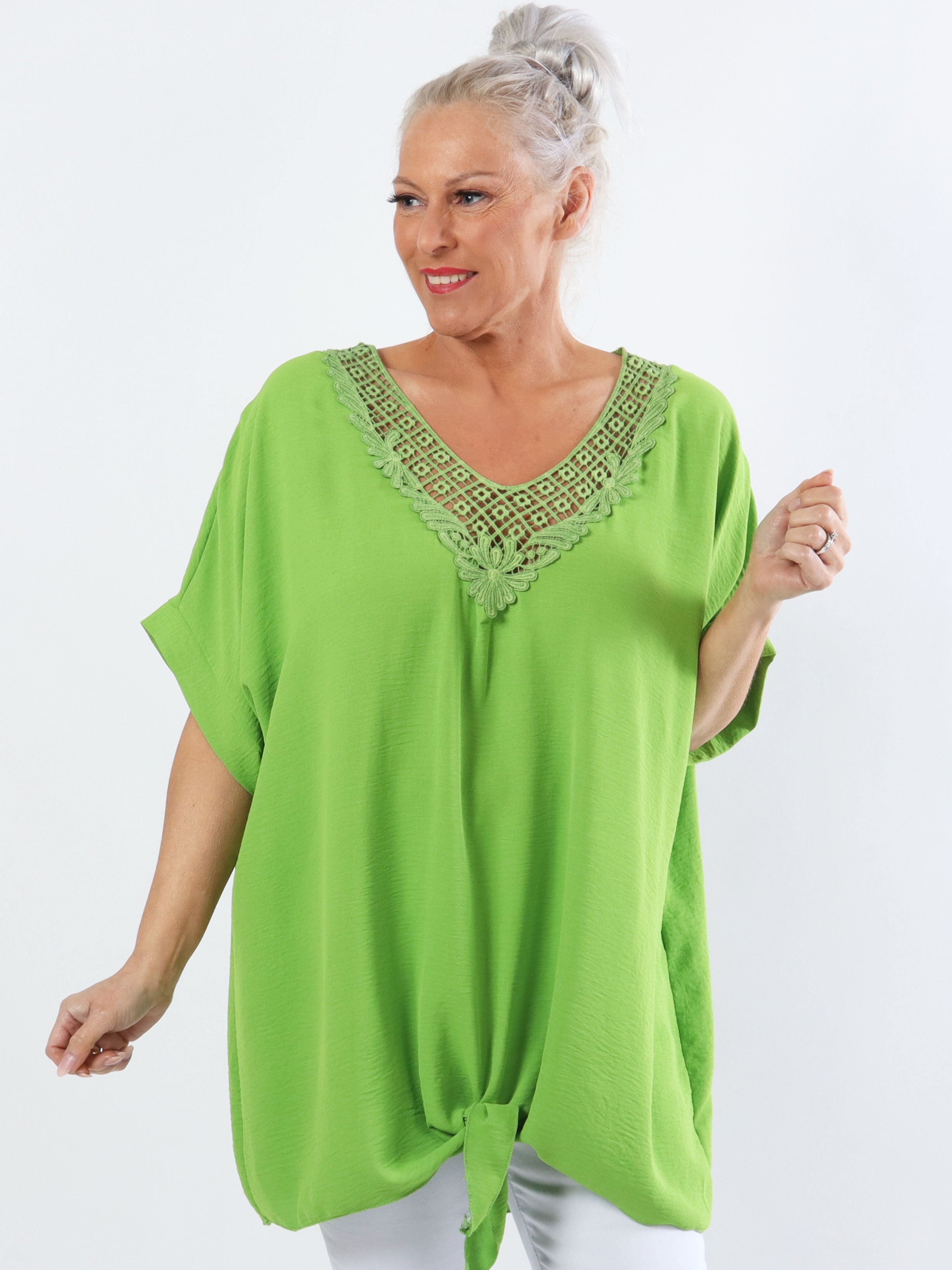 Lilly - Smuk plus size tunika med unik udskæring